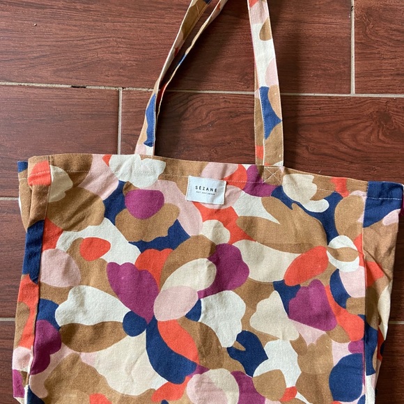 Sezane Handbags - Floral Sezane tote bag